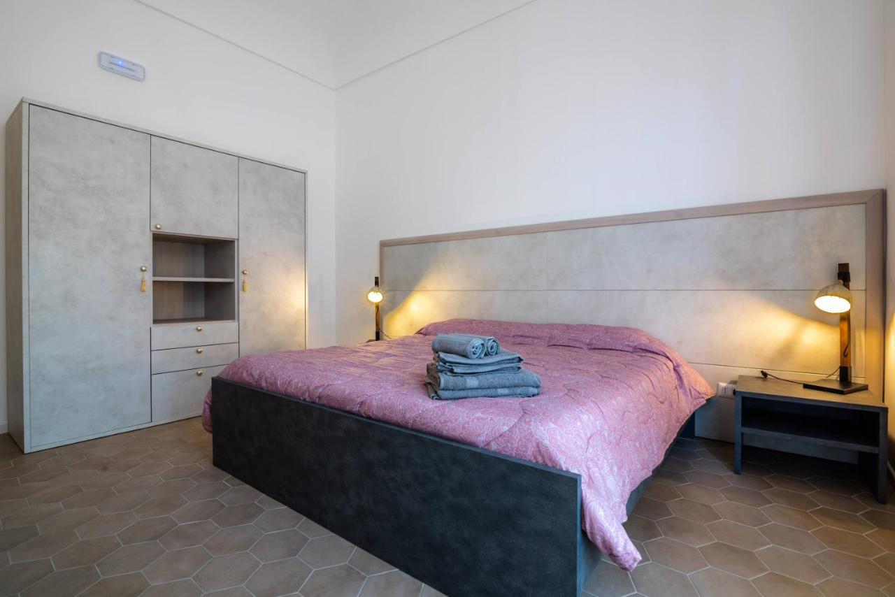Dimora Di Levante- Ortigia Holidays Syracuse ภายนอก รูปภาพ